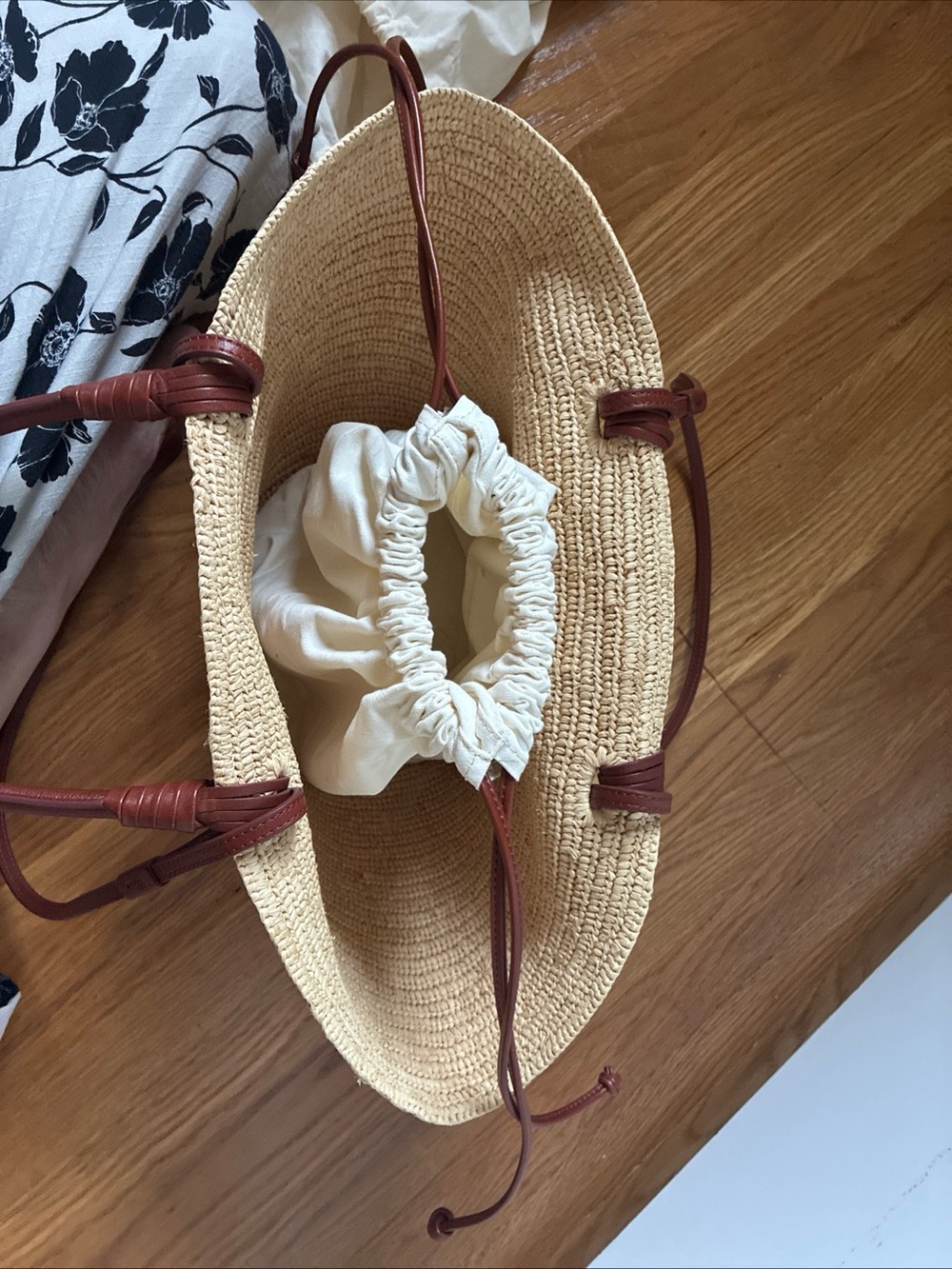 Sezane Justine basket bag natural raffia - Picture 8 of 11